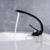 Robinet de salle de bain à poignée unique de style moderne en Chine, robinet de lavabo de salle de bain en gros, robinet mélangeur 1