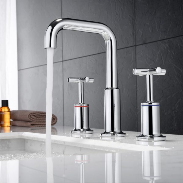 Hot Selling Modern Design Chrome Finish Brass Basin Faucet 3-Hole Dual Handle Deck Mounted Ceramic Widespread for Bathrooms