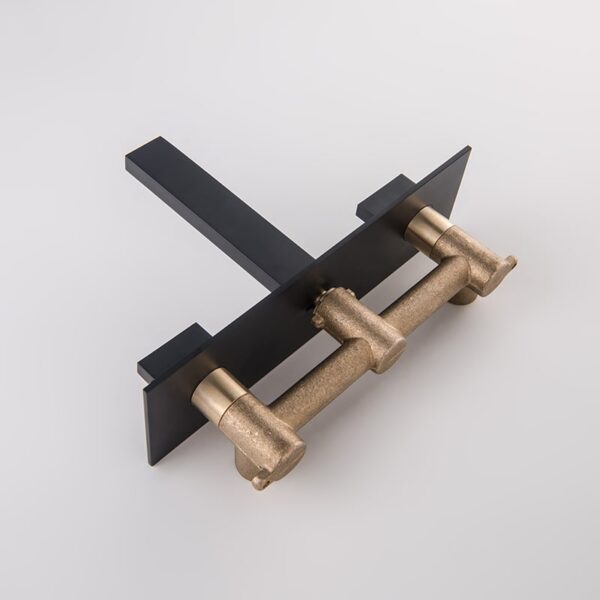 Factory Directly Brass 2 Lever Handles Square Wall Mounted Bathroom Sink Basin Faucet - Imagen 4